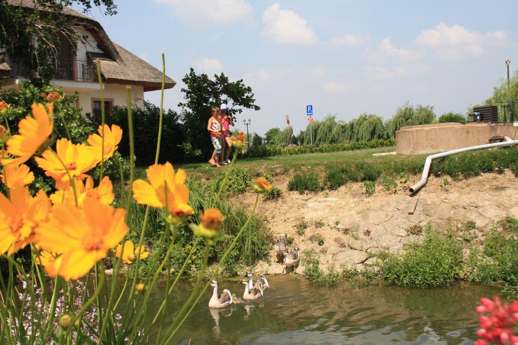 Penzion Eko Park Piestany Extérieur photo