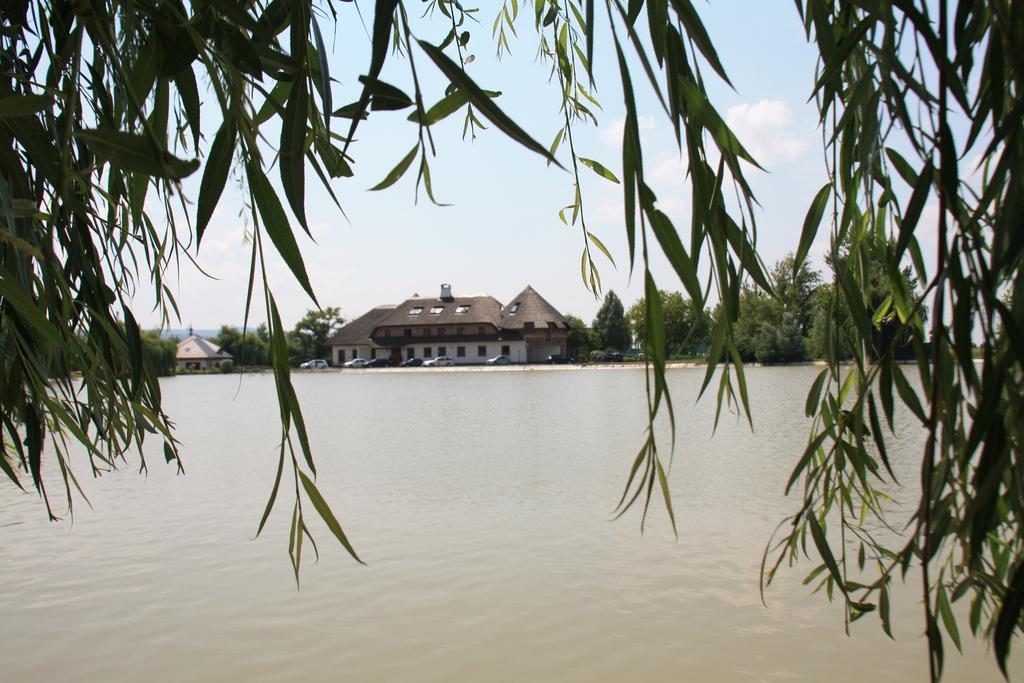 Penzion Eko Park Piestany Extérieur photo