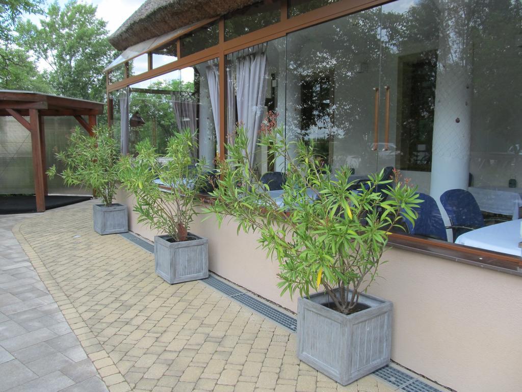 Penzion Eko Park Piestany Extérieur photo