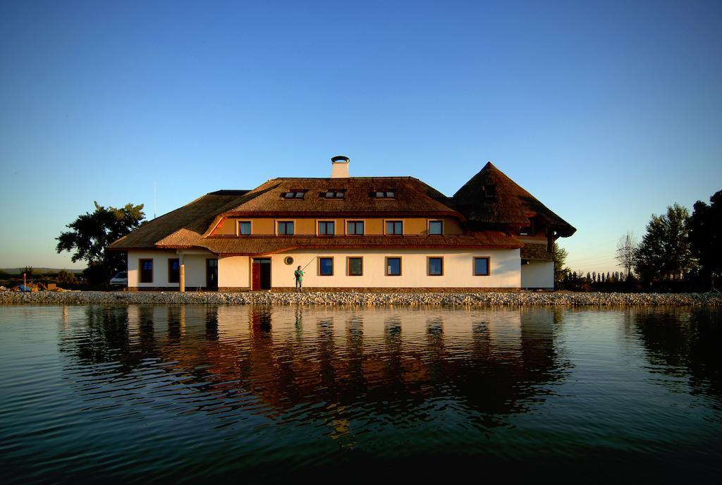 Penzion Eko Park Piestany Extérieur photo